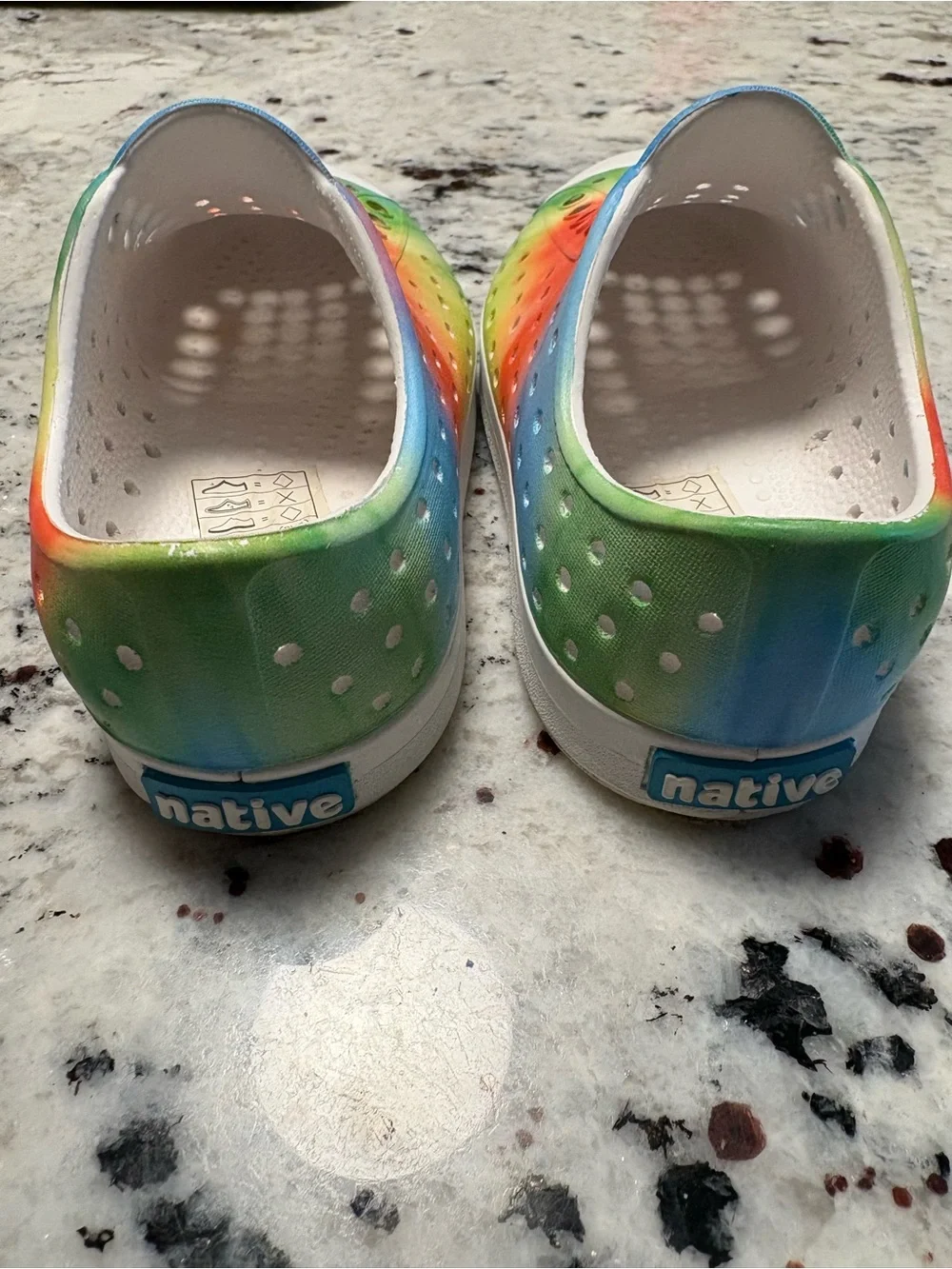 Native Kids Rainbow Gradient Water Shoes (Blue, Green, Orange, Red)